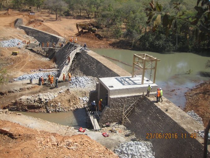 350 ML Masonry Water Dam, New Luika